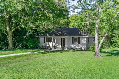 321 Kennedy St, McMinnville, TN 37110 - photo 3