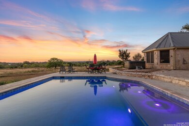 647 Funf Kinder Rd, Fredericksburg, TX 78624 - photo 5