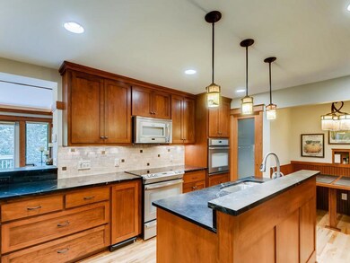 2347 Apache Court Mendota-007-4-Kitchen-MLS_Size