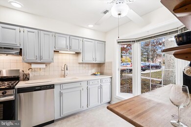 5822 Humblebee Rd, Columbia, MD 21045 - photo 6