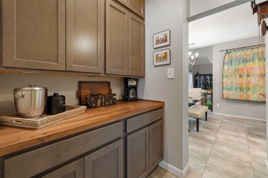 2100 Tanglewilde St unit 282, Houston, TX 77063 - photo 6