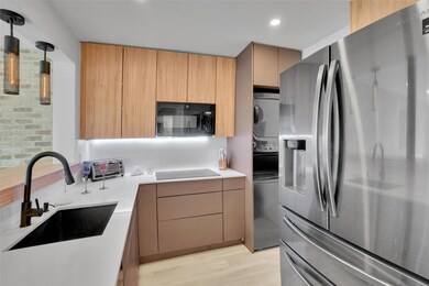 Starlight Towers unit 6E, Lauderdale By the Sea, FL 33308 - photo 3