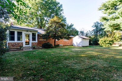 5216 Portsmouth Rd, Fairfax, VA 22032 - photo 5