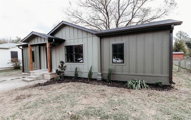 1204 Pecan St, Bonham, TX 75418 - photo 4