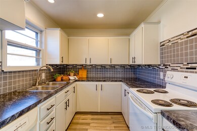 Kitchen with lots of counter and prep space