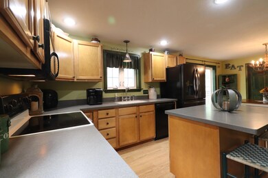 7 Poplar St, Old Orchard Beach, ME 04064 - photo 5