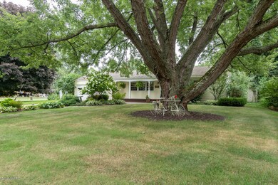 2192 Hanley EXT-11