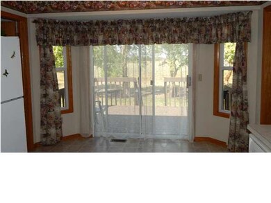 Eating space in kitchen