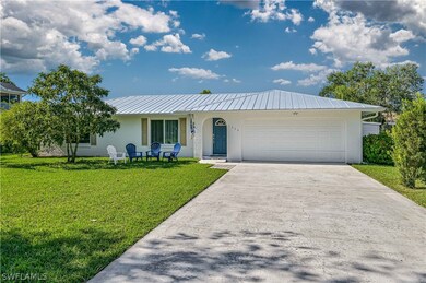 1930 Oak Dr, Alva, FL 33920 - photo 2