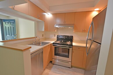 24 High Bluff Dr unit 12, Kennebunk, ME 04043 - photo 2