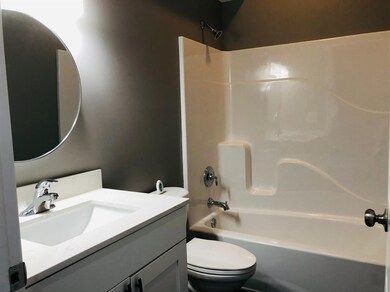 113 Carr St, Blanchester, OH 45107 - photo 4