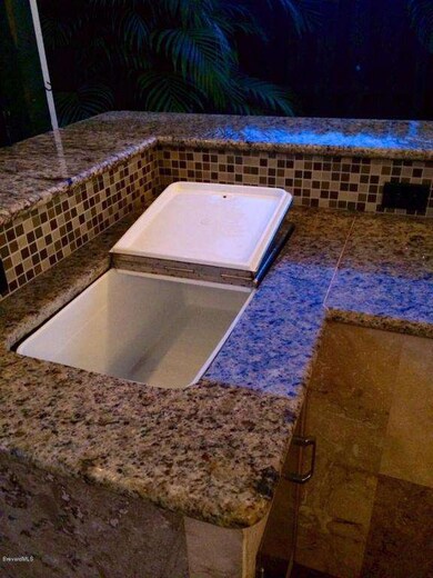 Summer Kitchen 2