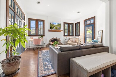 302 W Cherry St, Rogers, AR 72756 - photo 2