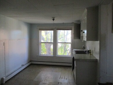 21 Pleasant St, Franklin, NH 03235 - photo 7