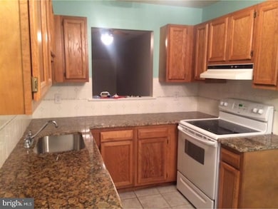 112 Gateway Dr unit 10, Newark, DE 19711 - photo 3