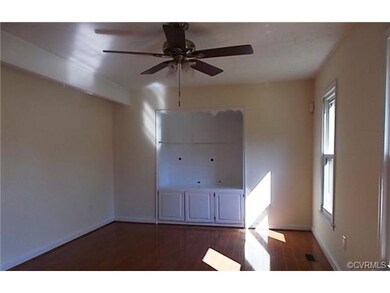 Large Formal Living Room, Wood Flooring, Built In 