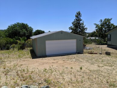 detached garage