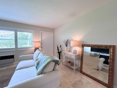 200 Horizons W unit 111, Boynton Beach, FL 33435 - photo 2