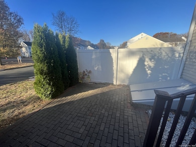 2 Allspice Ln unit 2, Glastonbury, CT 06033 - photo 4