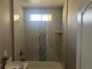 1116 McDonald Ave, Los Angeles, CA 90744 - photo 3