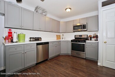 21 Long Pond Ln, Staten Island, NY 10304 - photo 7