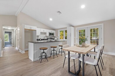 44 Redfield Cir, Derry, NH 03038 - photo 7