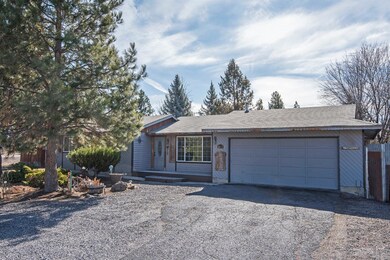 20687 Whitecliff Cir, Bend, OR 97702 - photo 2