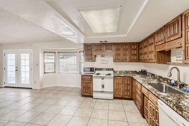 14248 N 35th St Phoenix AZ - MLS Sized -