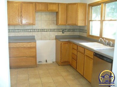 2019 SW Mission Ave, Topeka, KS 66604 - photo 2