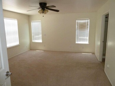 8218 E Broadway 005
