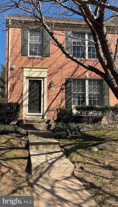 609 Budleigh Cir, Lutherville Timonium, MD 21093 - photo 2