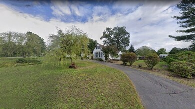 19 Morris Ave, Turners Falls, MA 01376 - photo 5