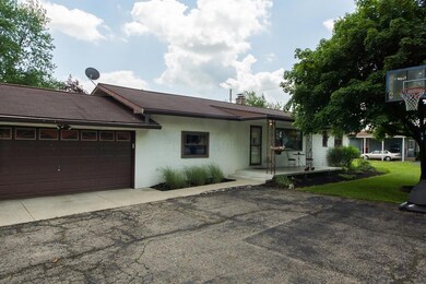 3387 Clime Rd, Columbus, OH 43223 - photo 2