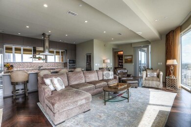 Open kitchen, living and dining room makes for end