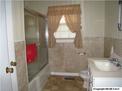 nice size bath with linen closet