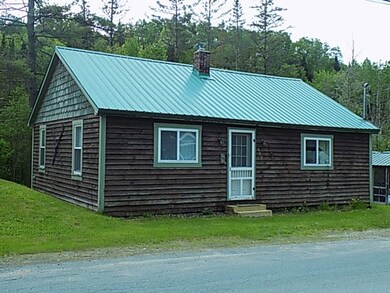 462 Railroad St, Littleton, NH 03561 - photo 2