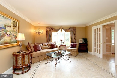 22218 Creekview Dr, Gaithersburg, MD 20882 - photo 6