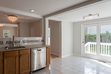 124 Myrtle St, Indian Orchard, MA 01151 - photo 7