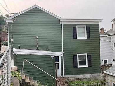 9 Gregory St, Pittsburgh, PA 15203 - photo 2