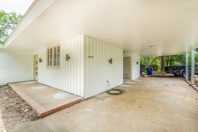 425 W. 15th St (7)