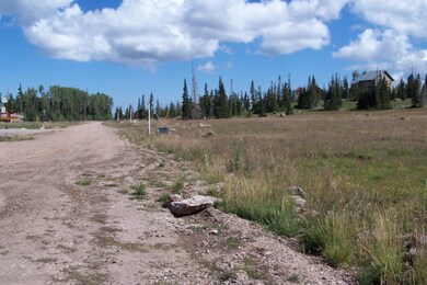 690 E Ridge Top Dr unit CBMHS u-A b-C lot 1, Brian Head, UT 84719 - photo 3