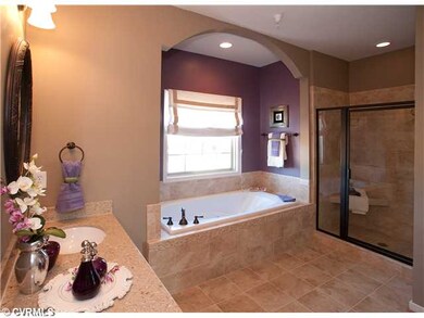 Master Bath - Walk-in shower & soaking tub