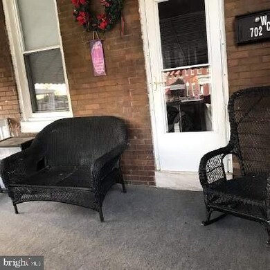 702 Linnard St, Baltimore, MD 21229 - photo 2