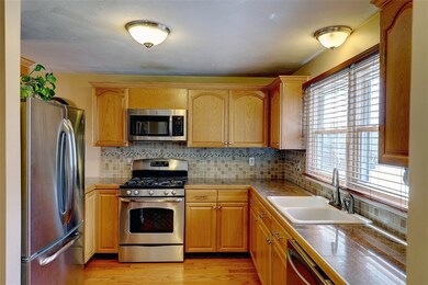 1603 Plainfield Pike unit E4, Johnston, RI 02919 - photo 5