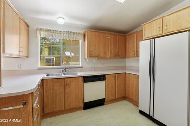 Kitchen (3)