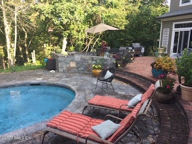 24 Rustic View Rd, Greenwich, CT 06830 - photo 2