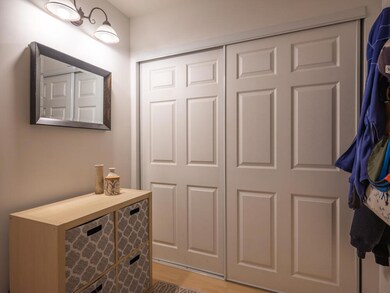 Island Terrace unit 116, Saco, ME 04072 - photo 5