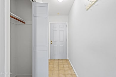 7-web-or-mls-222-s-ten-broeck-st-apt-6