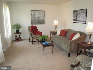 51 Magnolia Dr, Leola, PA 17540 - photo 3