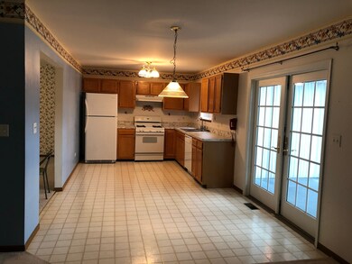 1713 Daybreak Ln, Zion, IL 60099 - photo 7